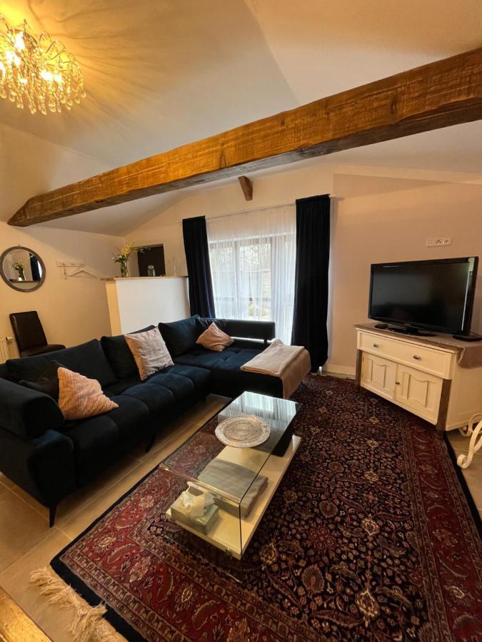 Romantica Apartment